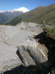 Elbrus aus Adyl-su Schlucht