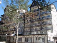 Hotel Snow Leopard:: front