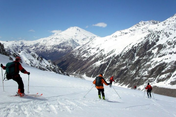 Adyl-su valley skitour