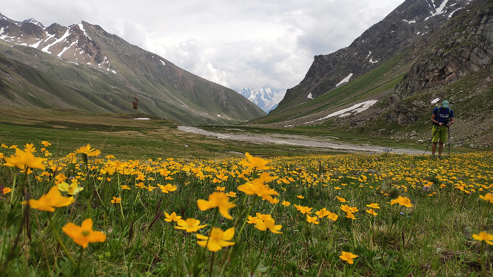 Valley Irik-Chat — Elbrus area