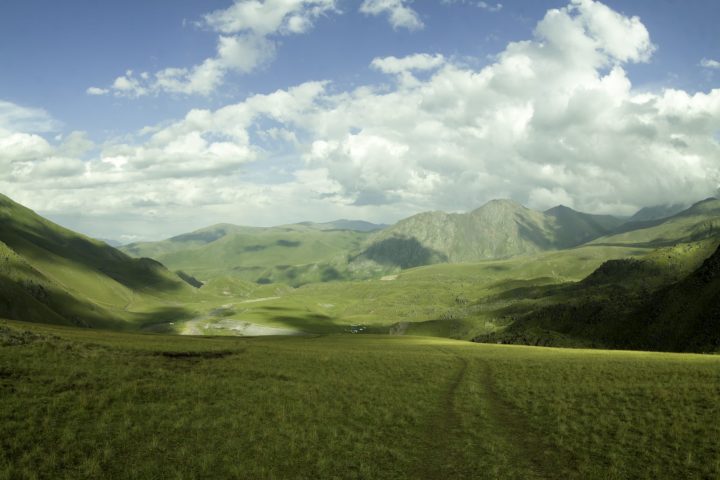 On the Irahiksyrt plateau